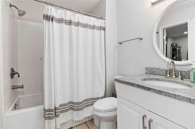 14101 VILLAGE VIEW DRIVE, Tampa, FL 33624