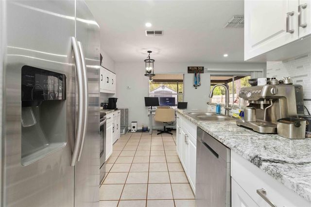 14101 VILLAGE VIEW DRIVE, Tampa, FL 33624