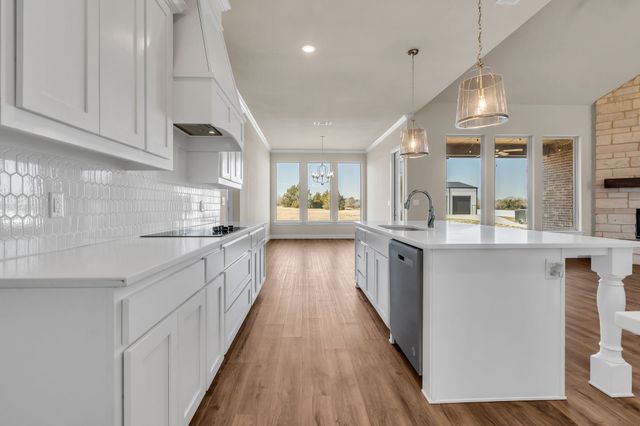 175 Quail Ridge Court, Decatur, TX 76234