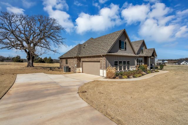 175 Quail Ridge Court, Decatur, TX 76234