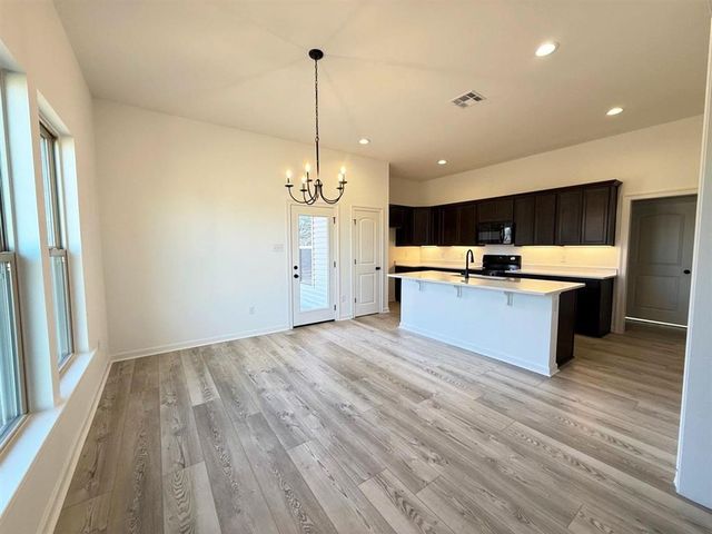 389 TIFFANY DAWN Loop, Sulphur, LA 70665