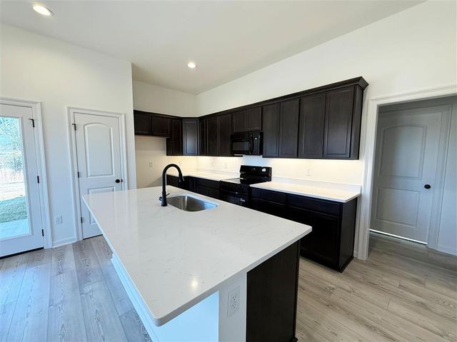 389 TIFFANY DAWN Loop, Sulphur, LA 70665