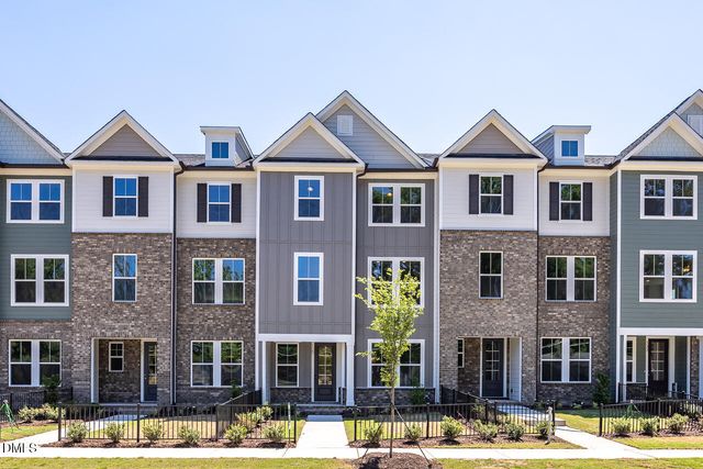 129 Broadway Street, Knightdale, NC 27545