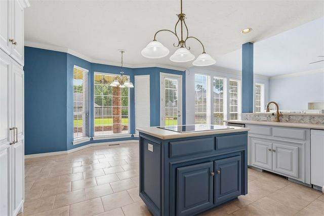 617 W Riverwalk Court, Norman, OK 73072