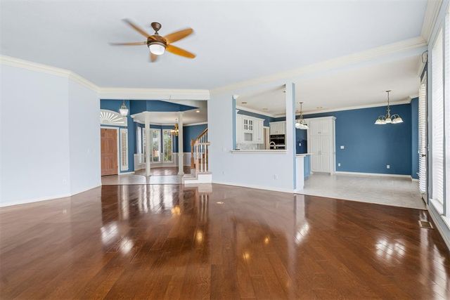 617 W Riverwalk Court, Norman, OK 73072