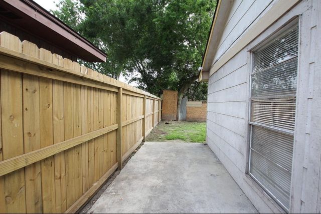 3515 Mattingham Drive, Houston, TX 77066
