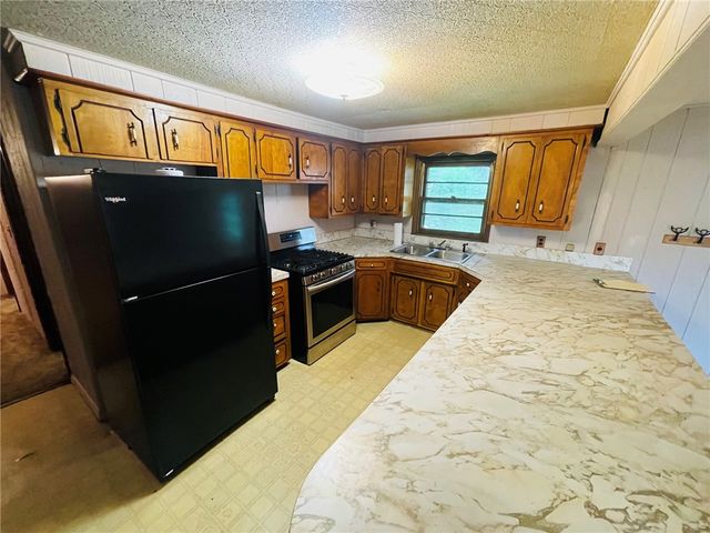1839 Bunch Springs Road, Berryville, AR 72616