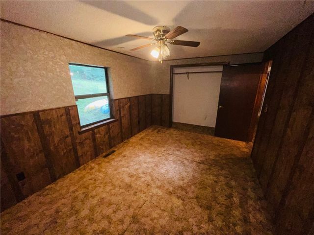 1839 Bunch Springs Road, Berryville, AR 72616