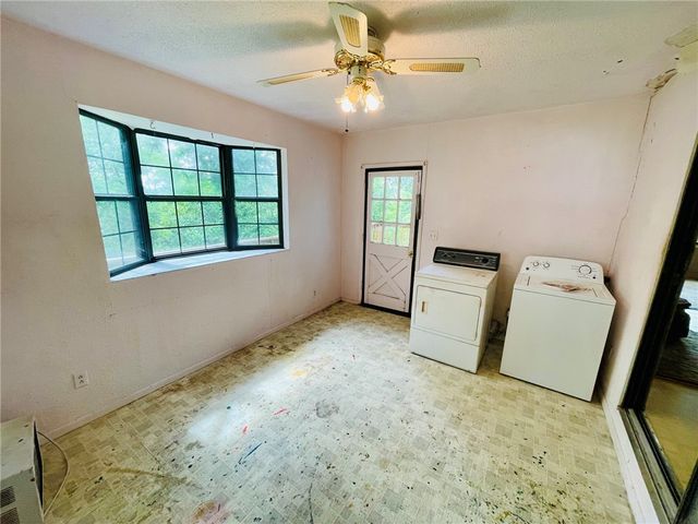 1839 Bunch Springs Road, Berryville, AR 72616