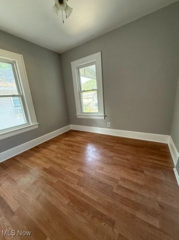 359 Booth Avenue, Akron, OH 44305