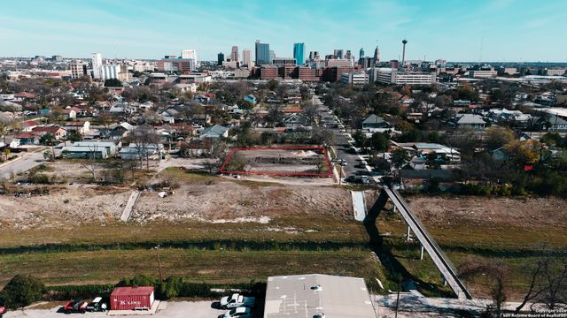 1619 W Travis St, San Antonio, TX 78207