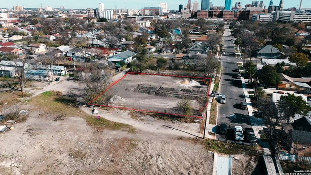 1619 W Travis St, San Antonio, TX 78207