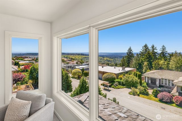 5414 154th Avenue SE, Bellevue, WA 98006