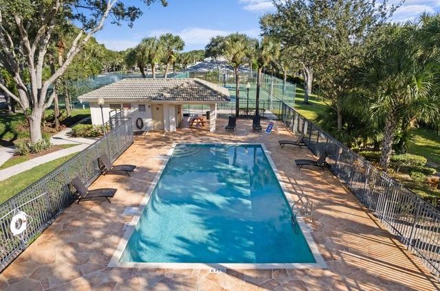 12816 Woodmill Drive, Palm Beach Gardens, FL 33418