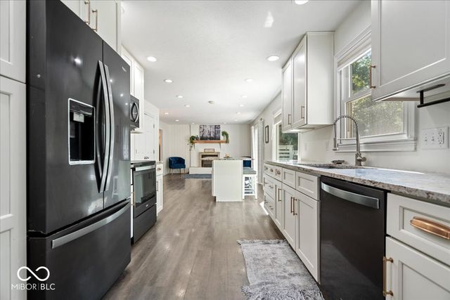 317 McClure Boulevard, Mooresville, IN 46158