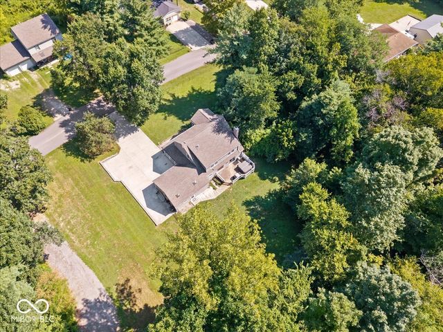 317 McClure Boulevard, Mooresville, IN 46158