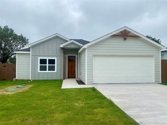 2604 Creekview Drive, Granbury, TX 76048