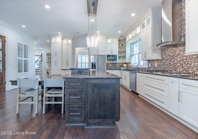 7101 Graf Springs Dr, Louisville, KY 40241