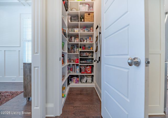 7101 Graf Springs Dr, Louisville, KY 40241