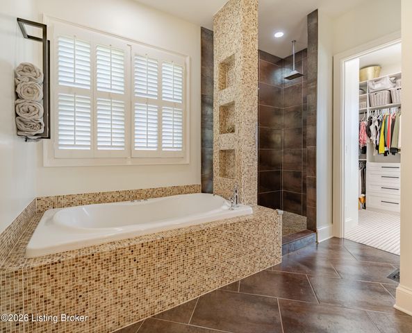 7101 Graf Springs Dr, Louisville, KY 40241