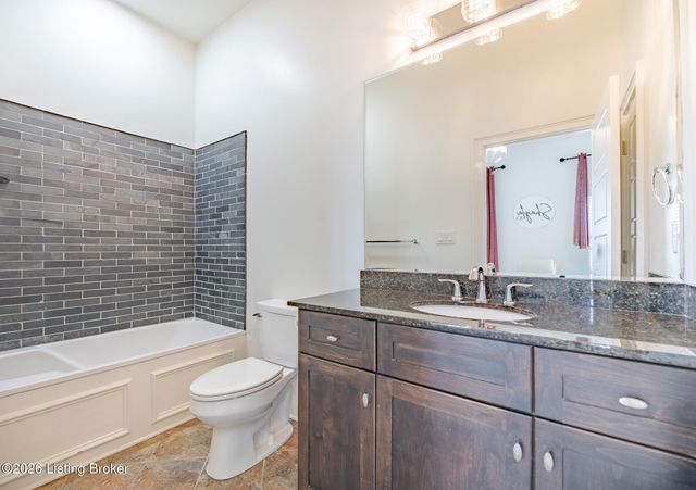 7101 Graf Springs Dr, Louisville, KY 40241