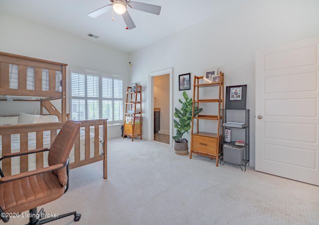 7101 Graf Springs Dr, Louisville, KY 40241