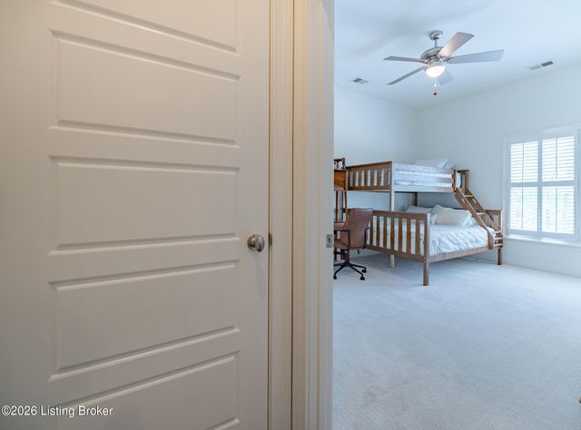 7101 Graf Springs Dr, Louisville, KY 40241