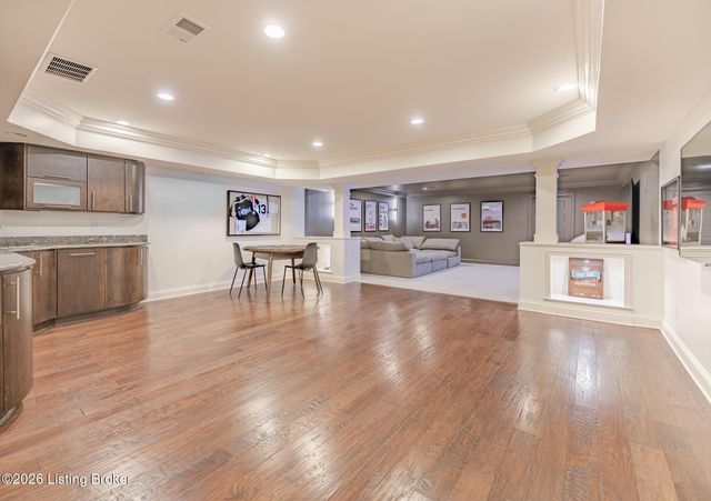 7101 Graf Springs Dr, Louisville, KY 40241