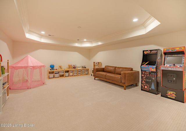 7101 Graf Springs Dr, Louisville, KY 40241