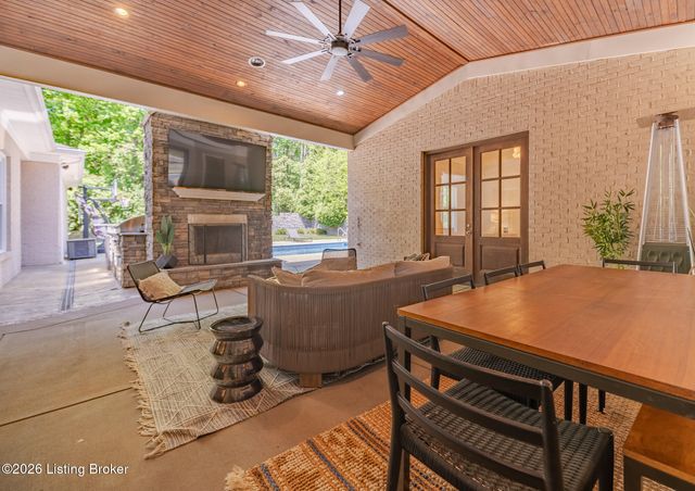 7101 Graf Springs Dr, Louisville, KY 40241