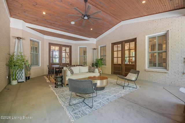7101 Graf Springs Dr, Louisville, KY 40241