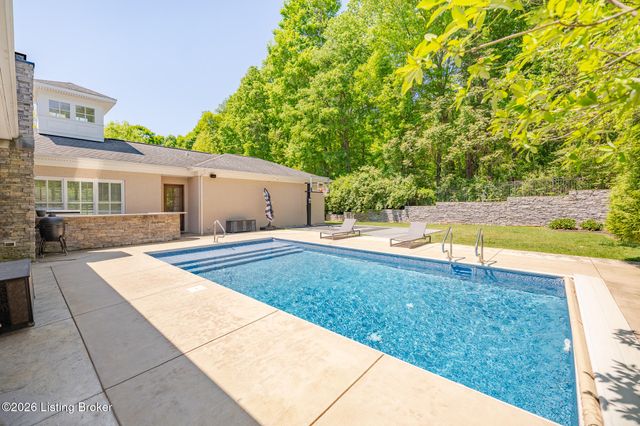 7101 Graf Springs Dr, Louisville, KY 40241