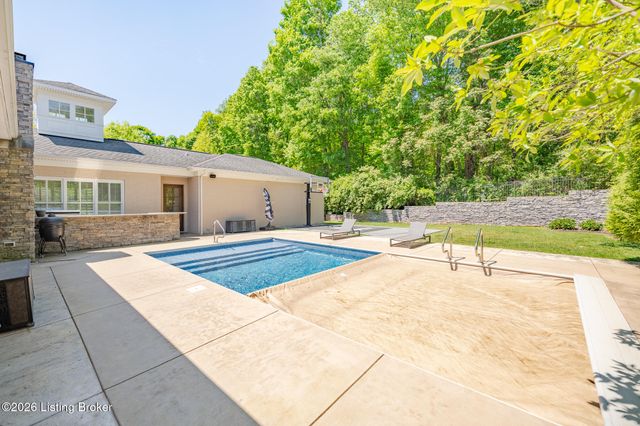 7101 Graf Springs Dr, Louisville, KY 40241
