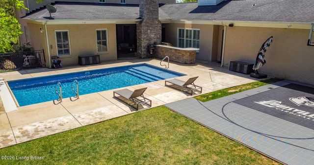 7101 Graf Springs Dr, Louisville, KY 40241