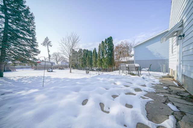 409 W Lincoln Street, Mount Morris, IL 61054