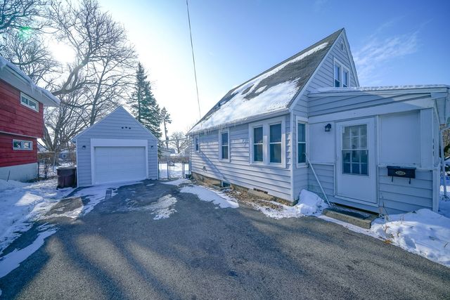 409 W Lincoln Street, Mount Morris, IL 61054