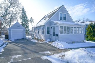 409 W Lincoln Street, Mount Morris, IL 61054