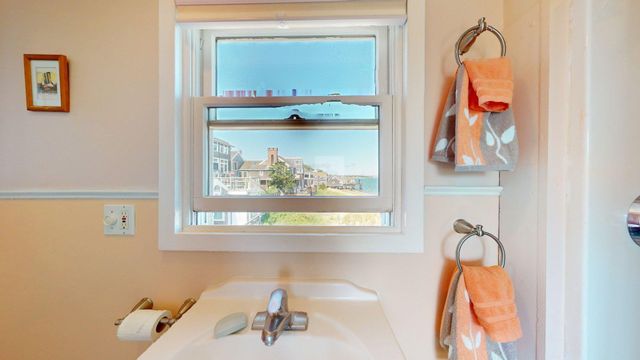 421 Commercial Street UNIT F, Provincetown, MA 02657