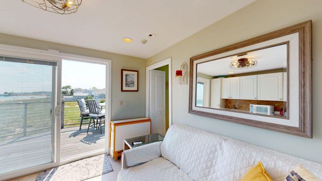 421 Commercial Street UNIT F, Provincetown, MA 02657