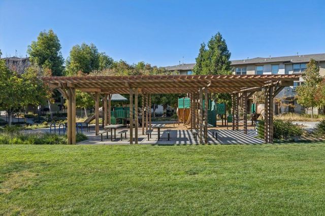 685 Modern Ice Drive, San Jose, CA 95112