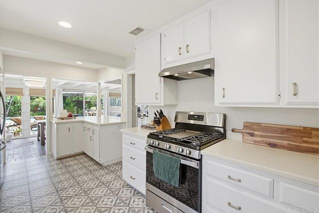 8917 Lemon Avenue, La Mesa, CA 91941