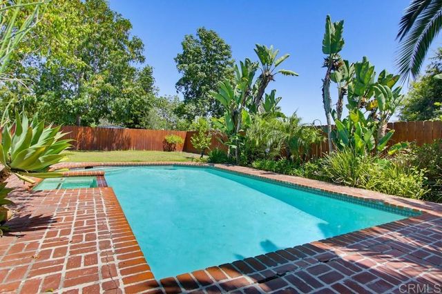 8917 Lemon Avenue, La Mesa, CA 91941
