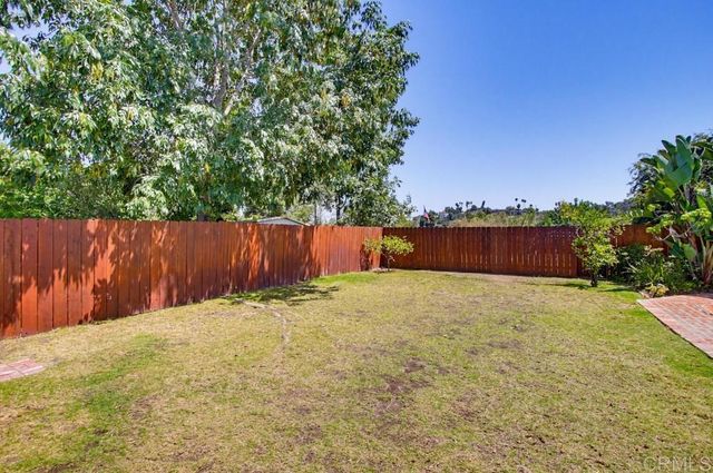 8917 Lemon Avenue, La Mesa, CA 91941