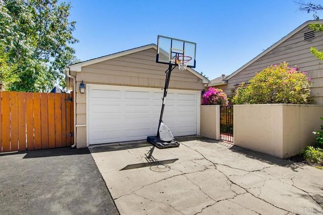 8917 Lemon Avenue, La Mesa, CA 91941