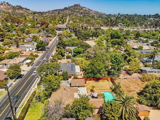 8917 Lemon Avenue, La Mesa, CA 91941
