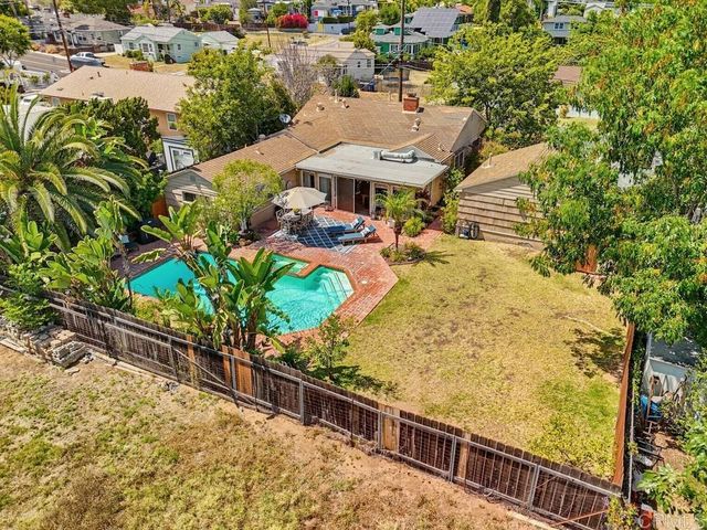 8917 Lemon Avenue, La Mesa, CA 91941