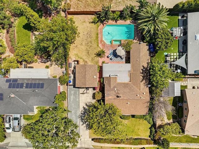 8917 Lemon Avenue, La Mesa, CA 91941