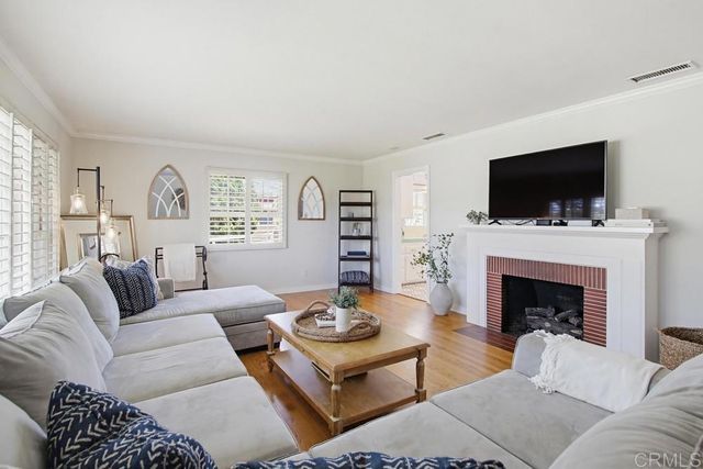8917 Lemon Avenue, La Mesa, CA 91941