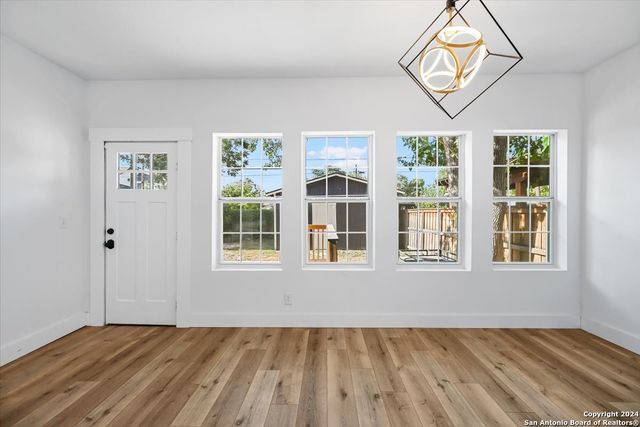 1218 HAYS ST, San Antonio, TX 78202