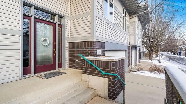 31 Deer Point Trail, Madison, WI 53719